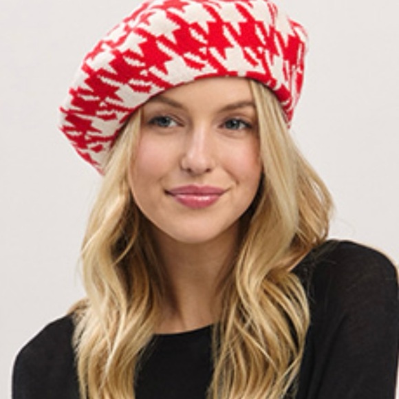 Red and White Houndstooth Beret - Picture 1 of 4